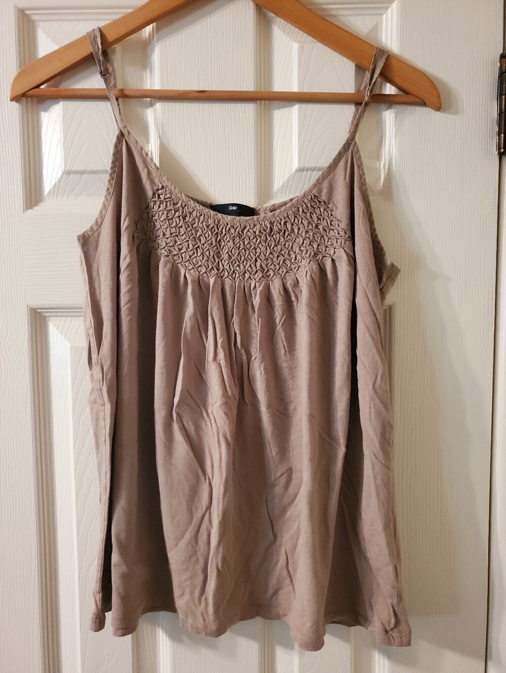 GAP Womens Taupe Spaghetti Strap Beaded Camisole Medium Preowned